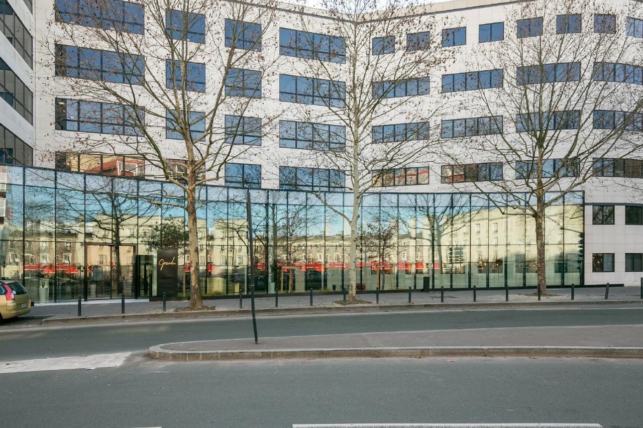 Bureau Saint-Denis 12529m² Location bureau Saint-Denis Seine-Saint-Denis OLBUR2100322 1